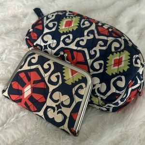 Vera Bradley cosmetics travel bag